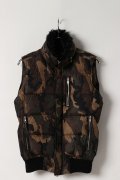 【 30%OFF セール｜143,000円→100,100円】 AKM エイケイエム LIMONYA CAMO FLIGHT DOWN VEST{-AEA}