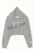 {SOLD}el conductorH コンダクター GIRL GLITTER PRINT CROPPED HOODED SWEATER’NEWHELL（レディース）{-BCS}