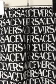 画像2: 【 30%OFF セール｜74,800円→52,360円】 VERSACE ヴェルサーチ オールオーバー ボードショーツ（スイムパンツ）{1002517-1A06993_5B040-BCS} (2)