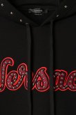 画像2: 【 20%OFF セール｜204,600円→163,680円】 VERSACE ヴェルサーチ スタッド バーシティー ロゴ フーディ{-BCS} (2)