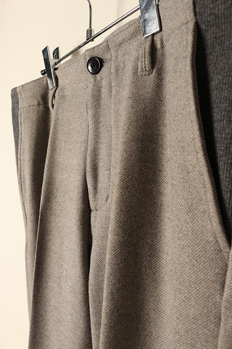 1piu1uguale3 ウノピゥウノウグァーレトレ RIB TAPERED SLACKS{-BCA